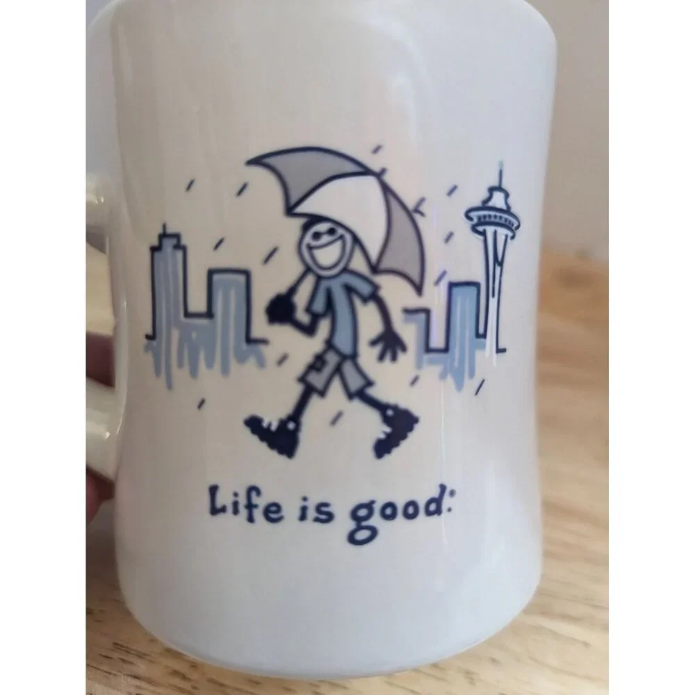 LIfe is Good Home Jack Mug Seattle Skyline Space Needle Rain restaurant wear 4
